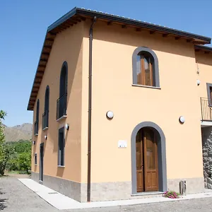 Gasthof La Porta Delle Gole, Motta Camastra